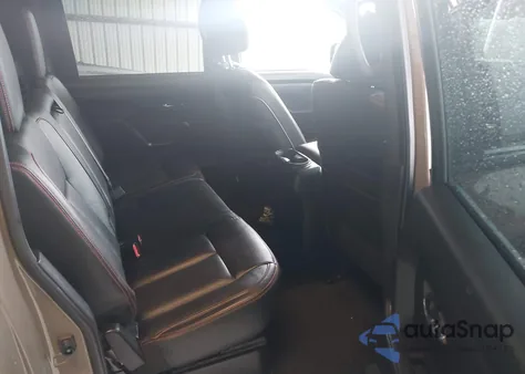 2021 Nissan Titan Pro-4X 4X4 из США, поврежденный, VIN 1N6AA1ED4MN504382